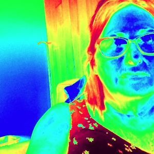 Meet your Posher, Edith